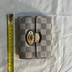 Louis Vuitton Damier Azur Trifold Joey Short Wallet